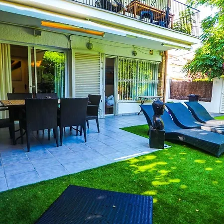Apartment Garden Vinyet By Hello Homes *