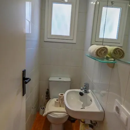 Garden Vinyet By Hello Homes Apartmán