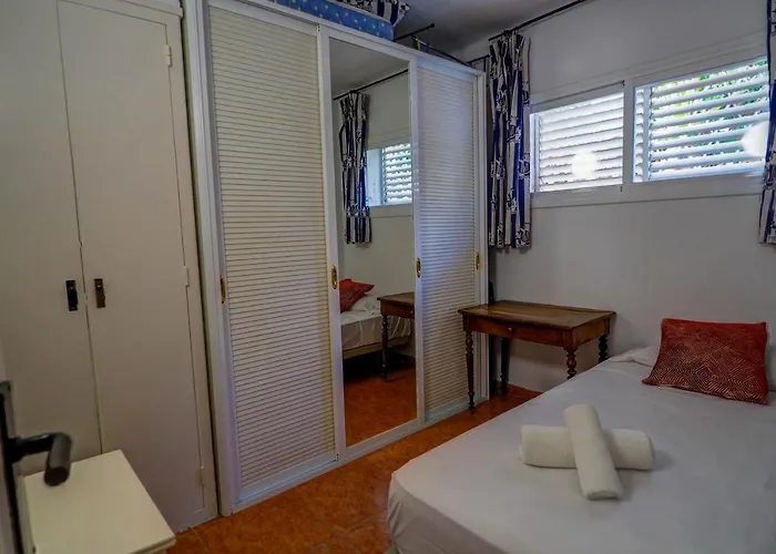 Garden Vinyet By Hello Homes شقة سيدجيس